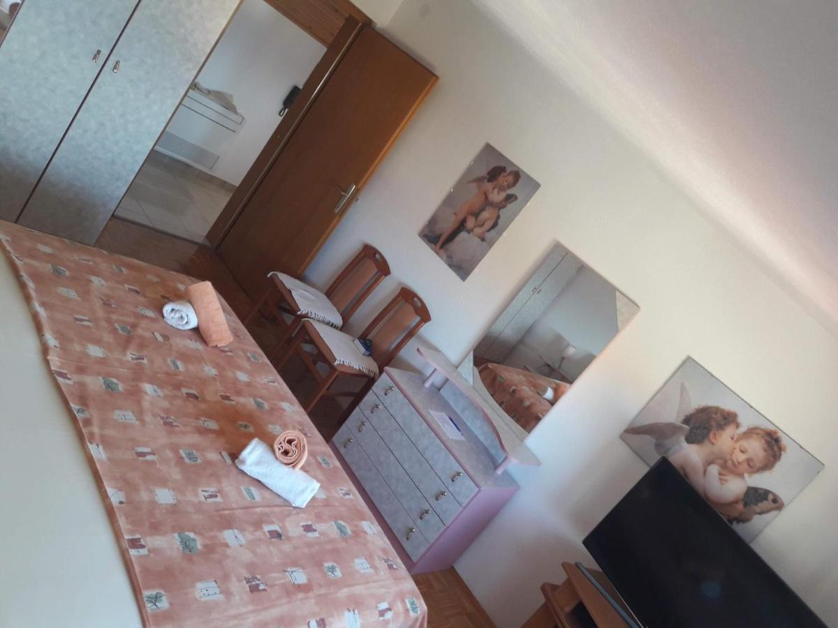 Apartmani Mila Podstrana Ngoại thất bức ảnh